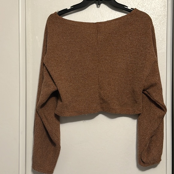 Windsor - Women’s Brown Long Sleeve Cropped Shirt - Size US S - (Make Offer) - Picture 3 of 3